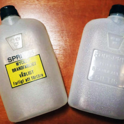 Swedish Trangia M40 Fuel  Bottle Swedish Trangia M40 Fuel  Bottle